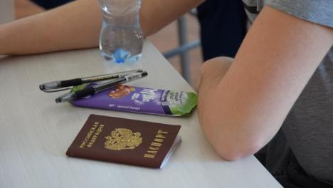 Что сказать ребёнку, который не сдал ЕГЭ? Психолог дала советы родителям, как помочь подростку пережить неудачу
