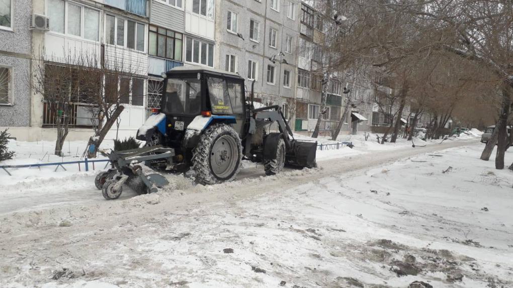 Омские УК и предприниматели могут заплатить до 20 тысяч рублей за неубранный снег