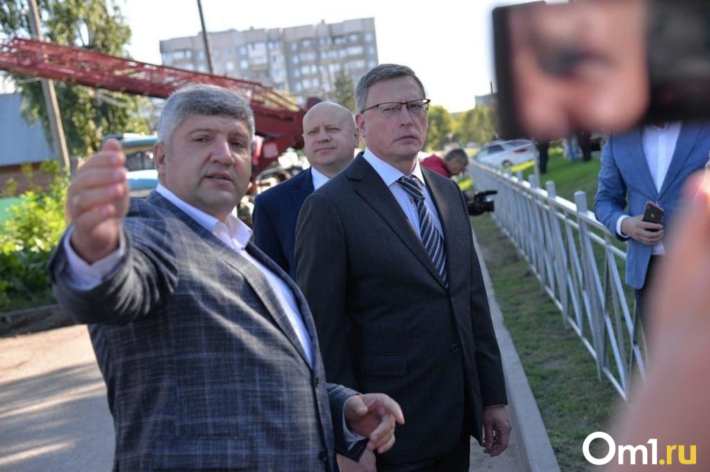 Александр Бурков проинспектировал важные объекты самого крупного округа Омска