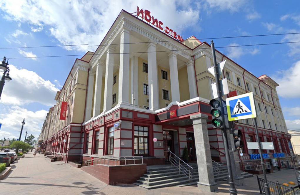 Двухэтажные номера и вид на реку: топ-8 рейтинговых отелей Омска