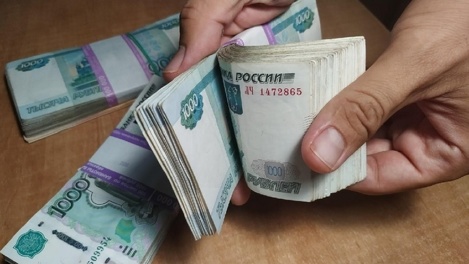 Хозяин омского ломбарда был в ужасе от недостачи в 2 миллиона. Кто украл?