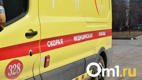 Коллектив омской скорой помощи выступил против увольнения главврача Максима Стуканова