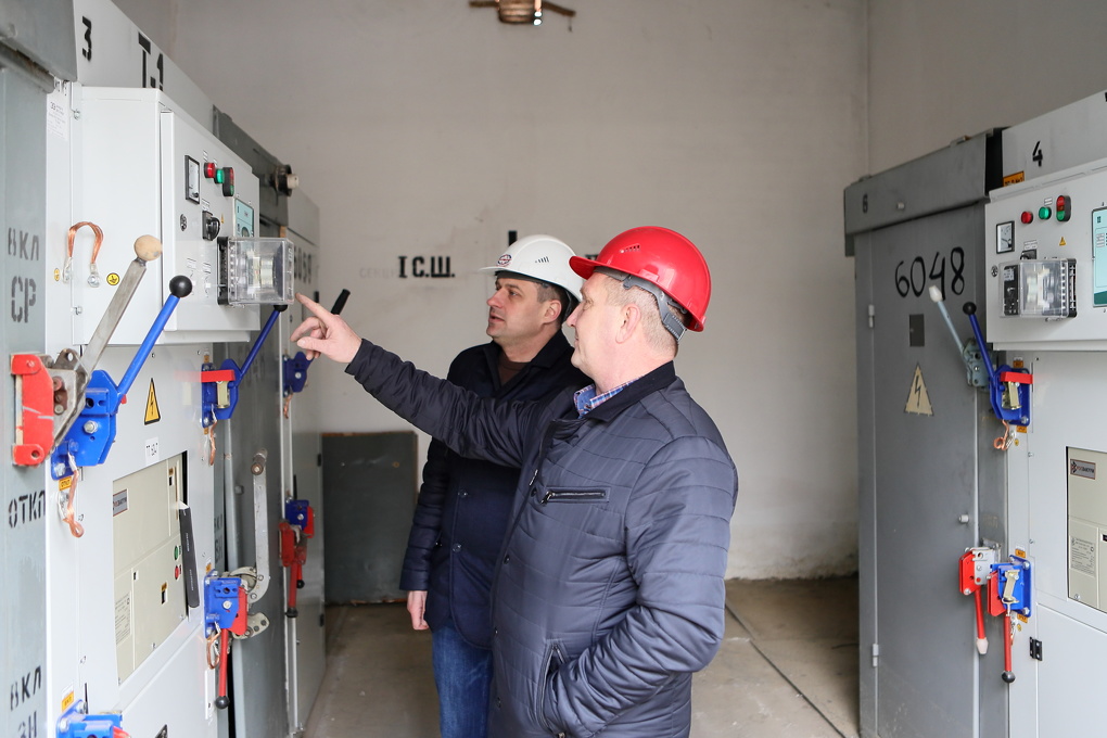 «Омскэлектро» защитило новое медоборудование городской больницы от перепадов напряжения