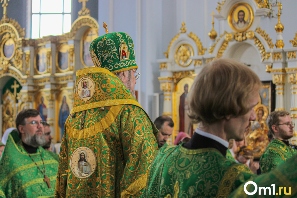 Сотни верующих омичей поклонились мощам преподобного Сергия Радонежского. ФОТО