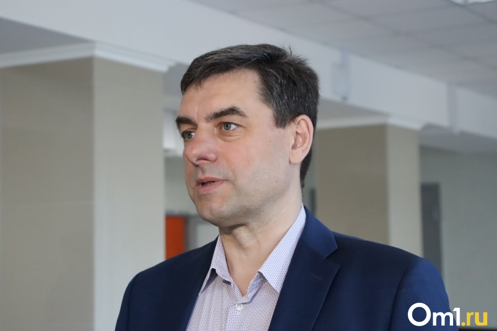 Школьников из Донбасса поприветствовал омский лидер «Единой России»