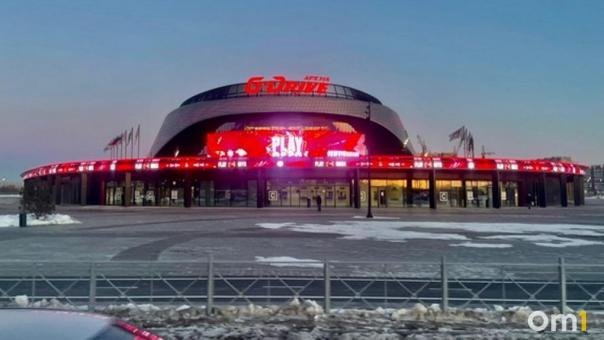 На матче омского «Авангарда» под своды арены поднимут стяги трёх тренеров