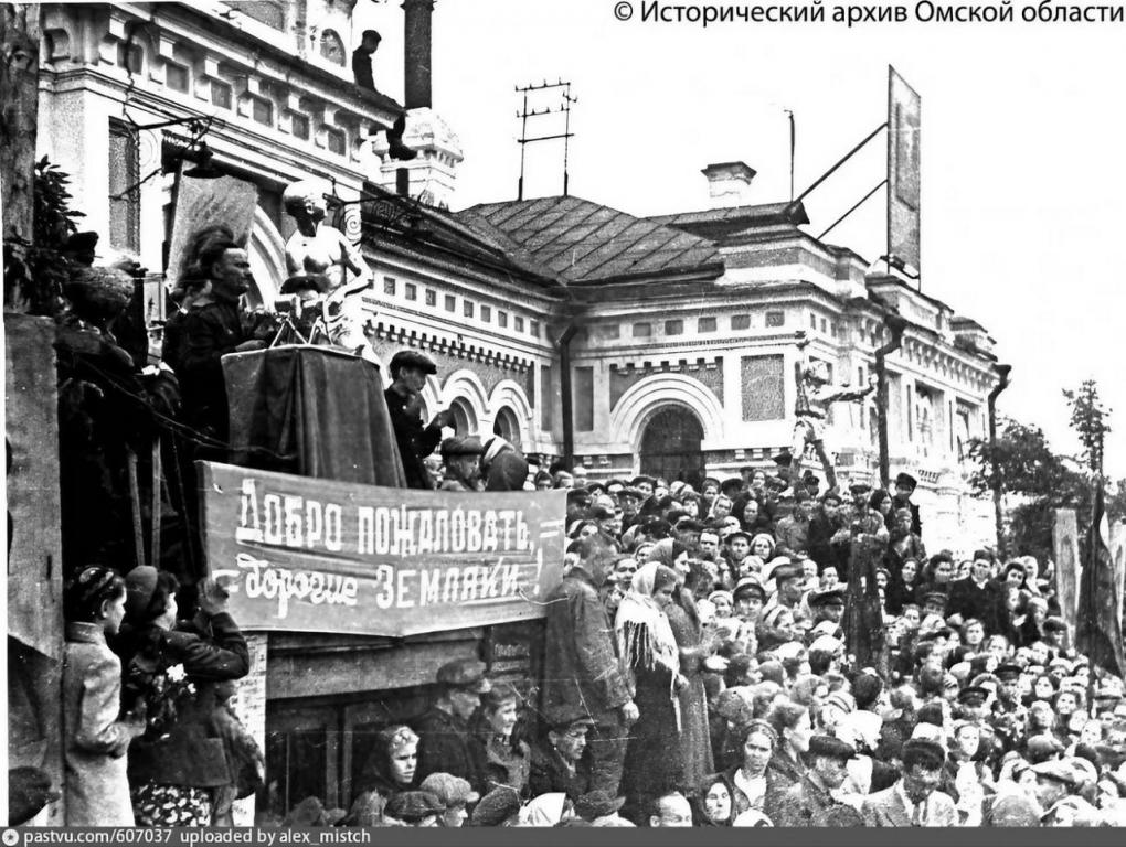 Омичам показали уникальные кадры Дня Победы 1945 года