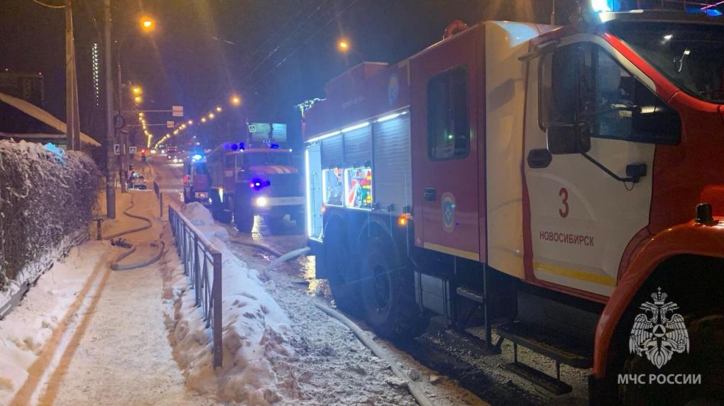 Новосибирец погиб в утреннем пожаре в Октябрьском районе