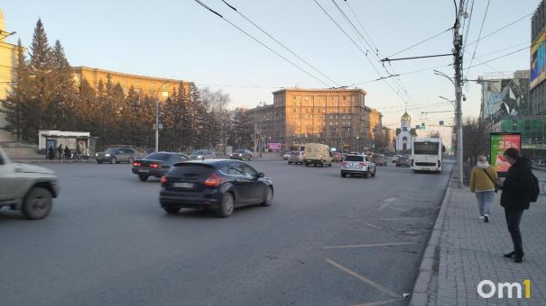 В Новосибирске запретили левый поворот с Ватутина на Новогоднюю: новые изменения с 6 апреля