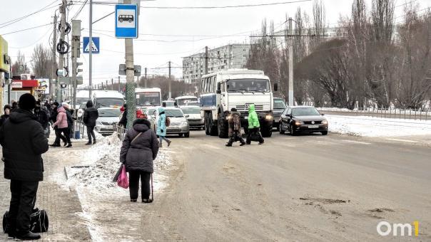 Онкоцентр, роддом и другие больницы. В Омске ищут перевозчика на новый востребованный маршрут № 42