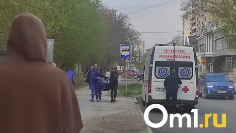 «Ваша дочь истекает кровью»: родители изрезанной под Новосибирском школьницы рассказали о её состоянии
