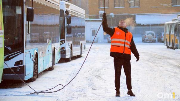 Омичам, которые хотят водить троллейбусы, заплатят по 120 тысяч