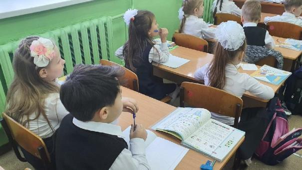 Точные даты школьных каникул в 2025 году назвали в мэрии Новосибирска