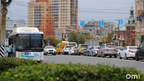 Омские вандалы разбили очередную остановку