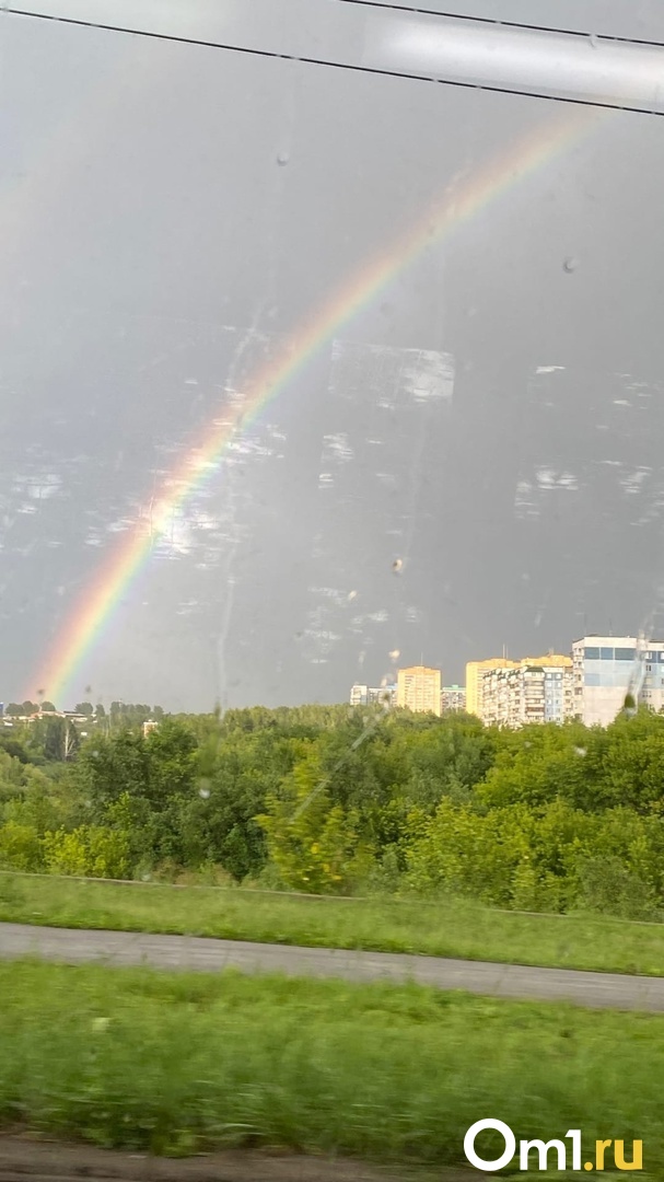 Двойная радуга в небе над городом удивила новосибирцев. ФОТО