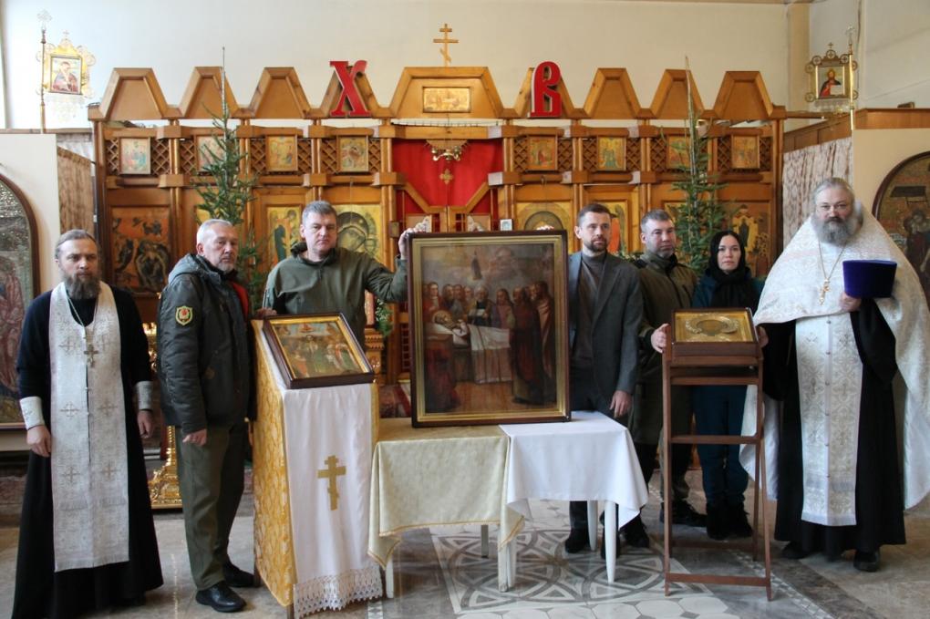 Три православные иконы 19-го века из ЛНР восстановили новосибирские мастера