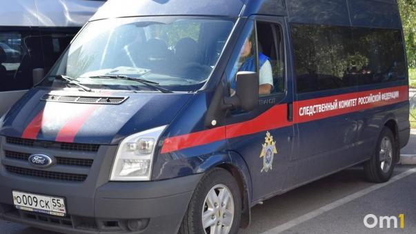 Смертельный конфликт: в омском доме обнаружено тело мужчины