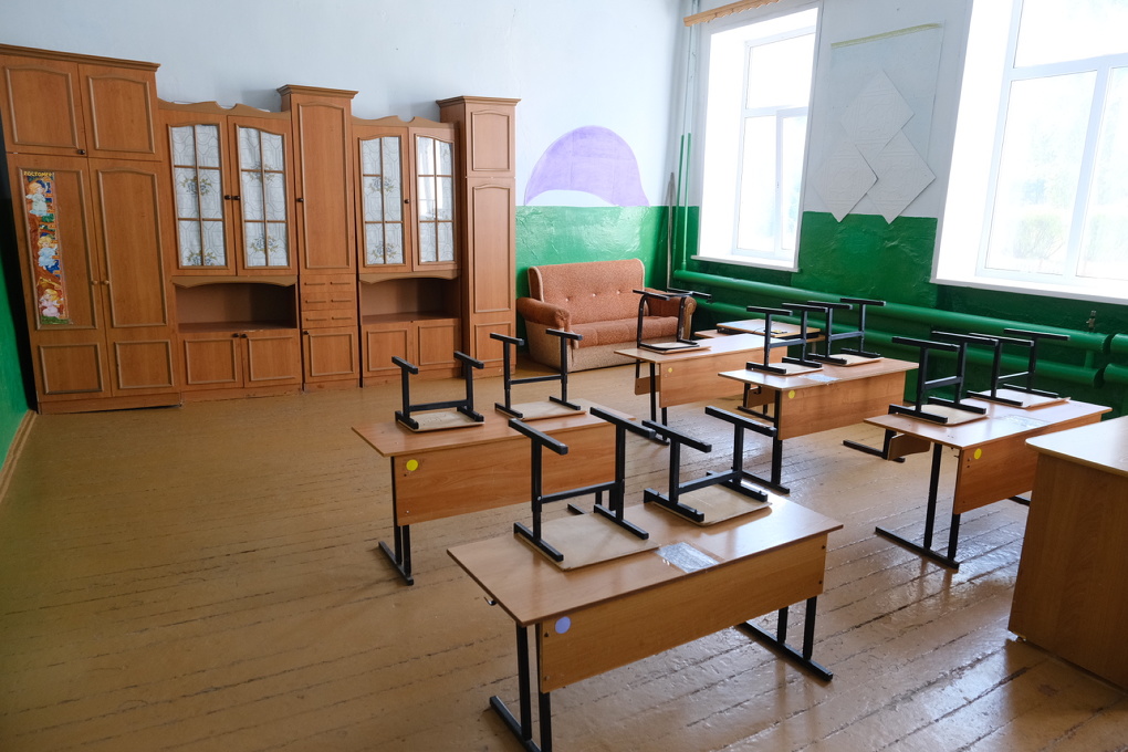 В Новосибирске, Оби и 13 районах капитально отремонтируют 25 школ
