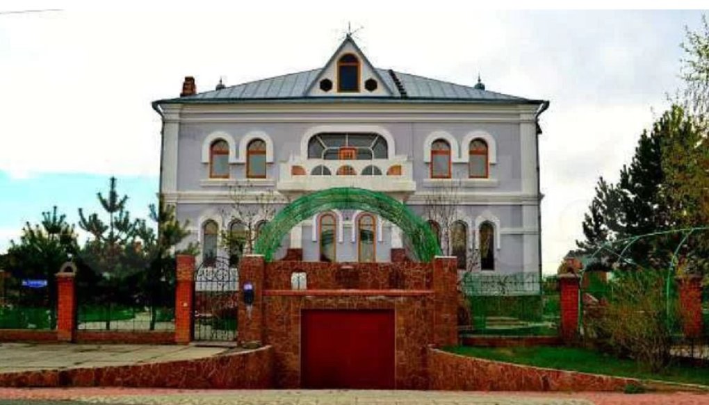 В Омске за 18 млн продаётся уникальный дом, построенный архитектором храмов