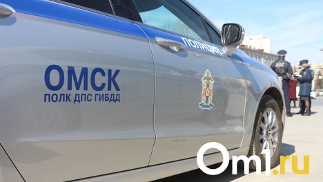 В Омске на улице Дианова водитель «Тойоты» сбил пешехода на «зебре»