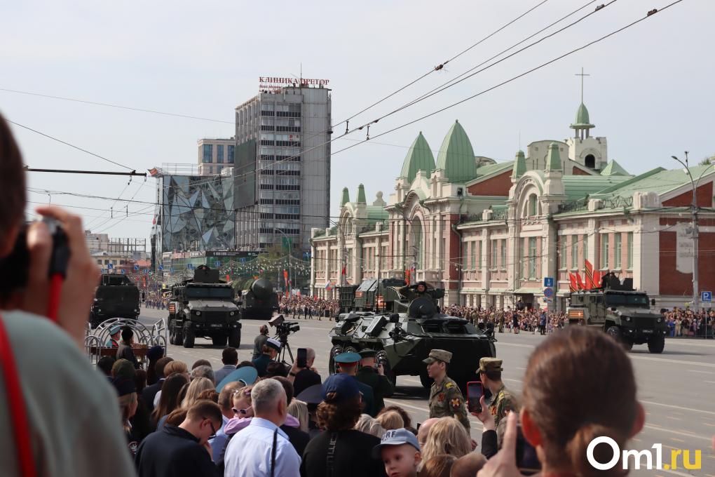 2 500 военных и 30 единиц техники: Новосибирск отметил 80-летие Великой Победы