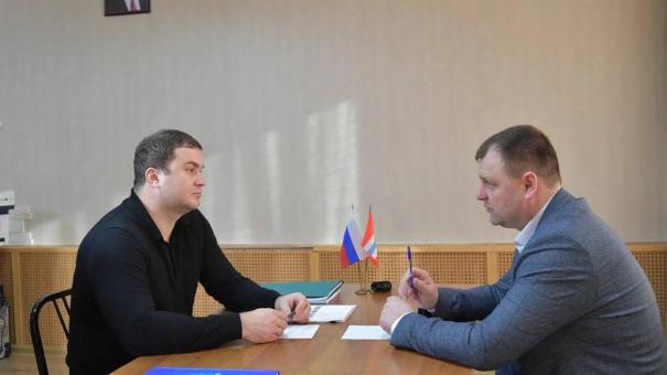 Как прошла рабочая поездка губернатора Омской области Виталия Хоценко в Горьковский район