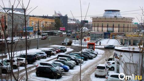 На Омскую область обрушится мощный снегопад и опустится туман