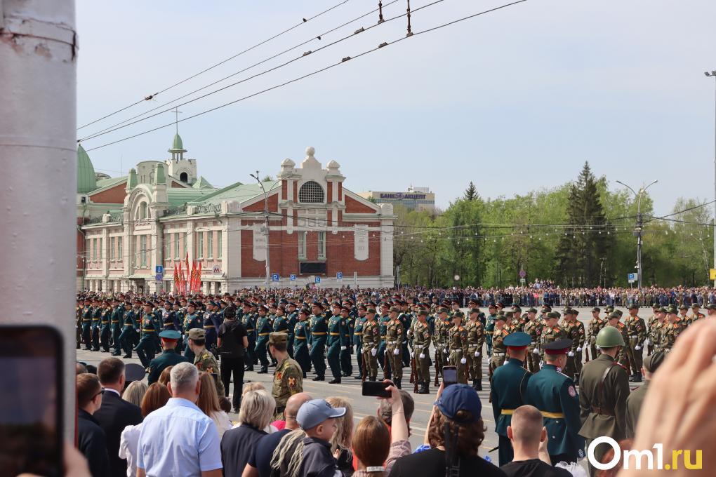 2 500 военных и 30 единиц техники: Новосибирск отметил 80-летие Великой Победы