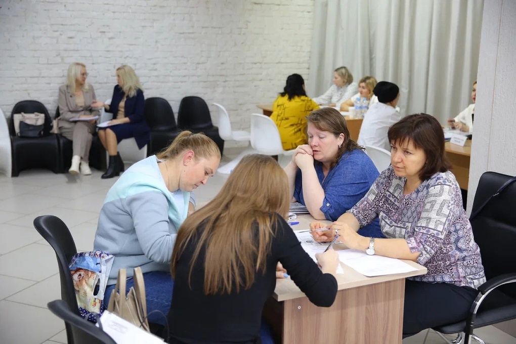 В Новосибирске проконсультировали семьи мобилизованных по мерам социальной поддержки
