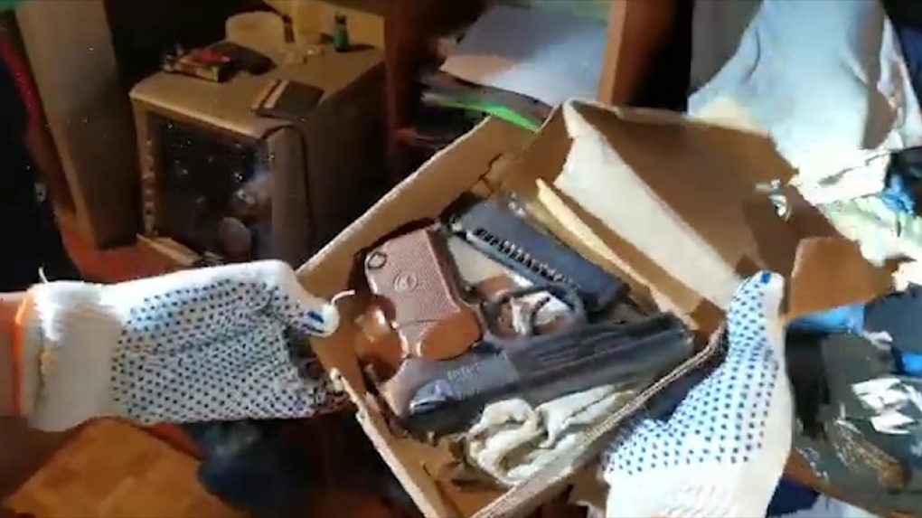 В Омске осудили подпольного оружейника, квартиру которого штурмовала ФСБ (Фото)