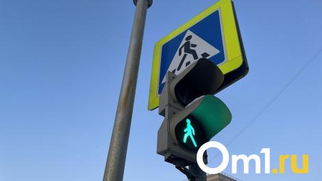 В Омске из-за нового светофора образовалась огромная пробка